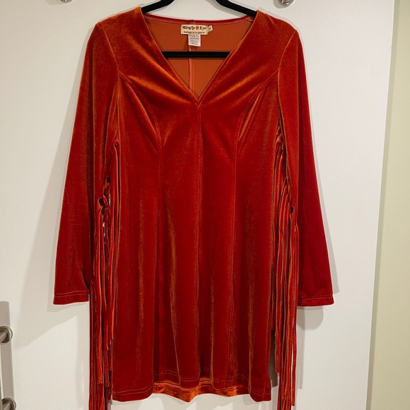 Miracle Eye Heartbreaker Fringe Velvet Dress in rust - Picture 3 of 3
